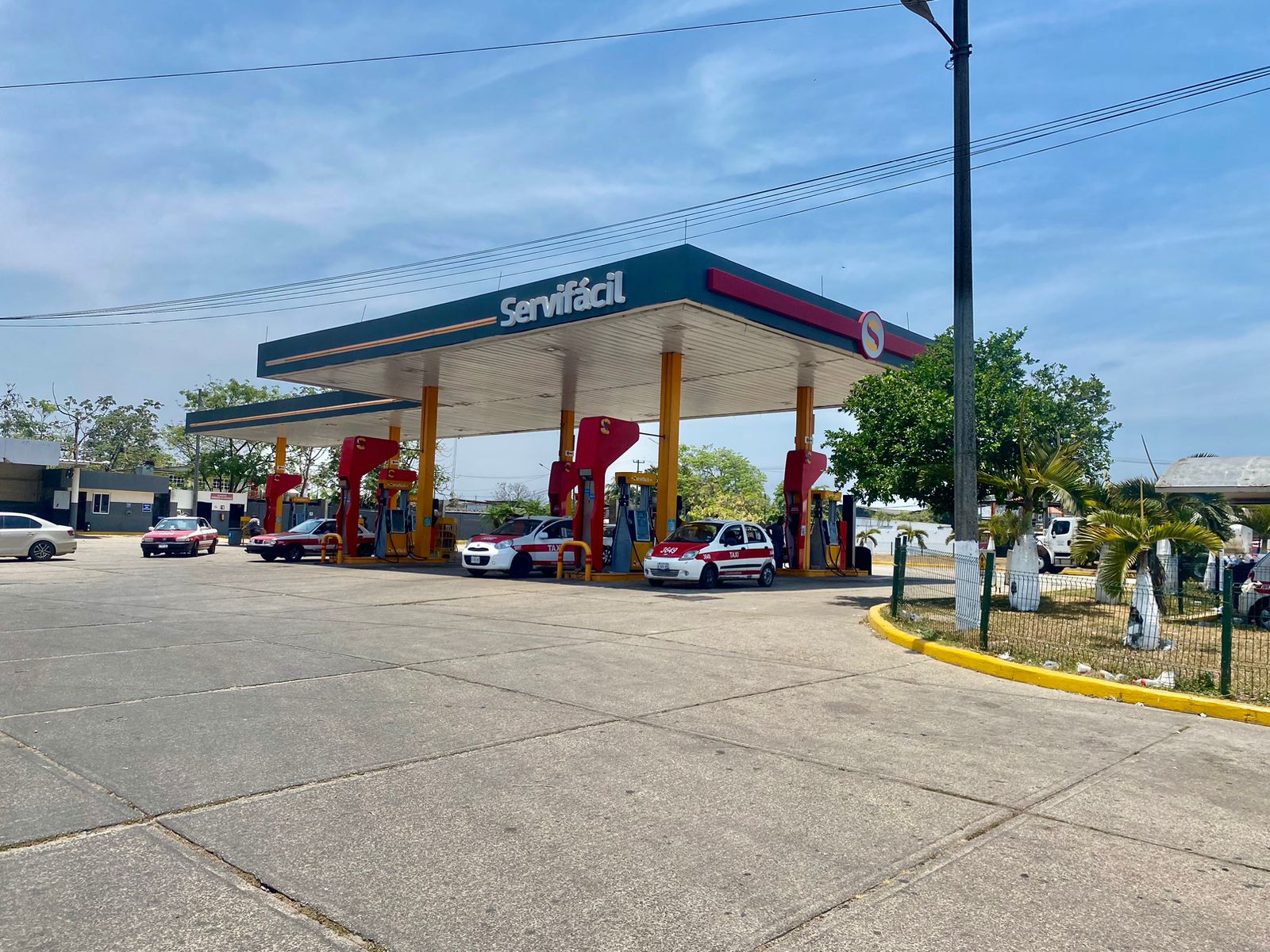 GASOLINERA SERVIFACIL NO SIRVE LITROS DE A LITROS