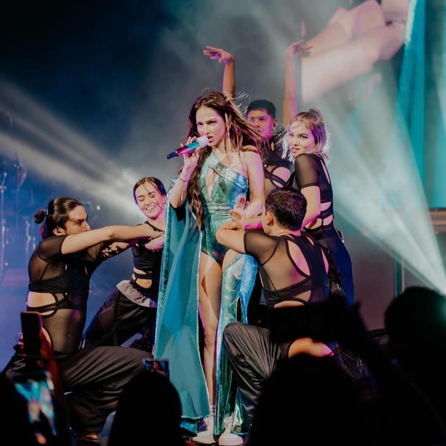 Promete Paty Cantú inolvidable concierto en Veracruz