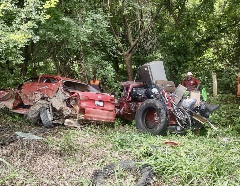 NUEVAMENTE SE TIÑE DE ROJO LA AUTOPISTA A LA ALTURA DE COACOTLA